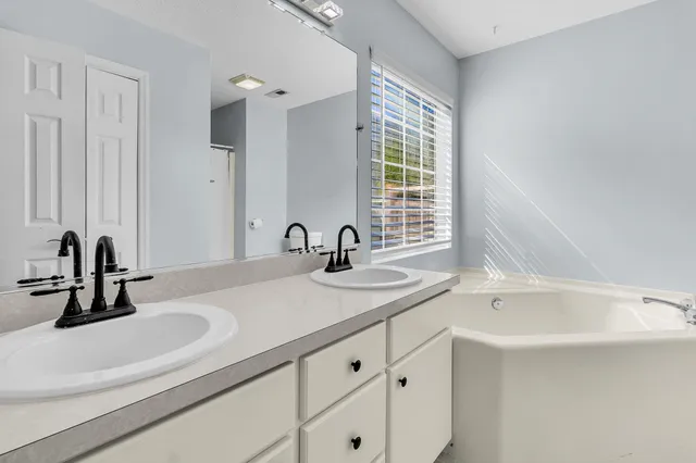 $310,000 | 2779 Shadow Lane, North Charleston, SC 29406