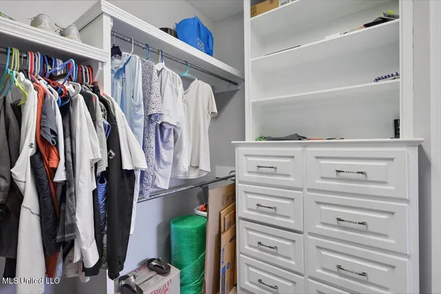 $399,900 | 153 Hampton Hills Boulevard, Canton, MS 39046