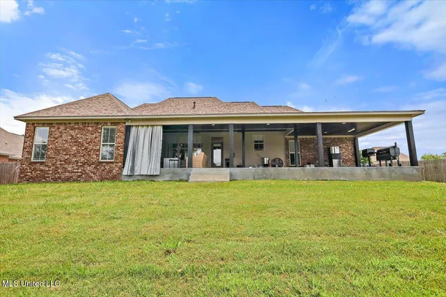 $399,900 | 153 Hampton Hills Boulevard, Canton, MS 39046