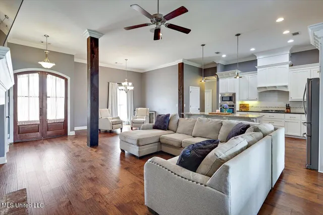 $399,900 | 153 Hampton Hills Boulevard, Canton, MS 39046