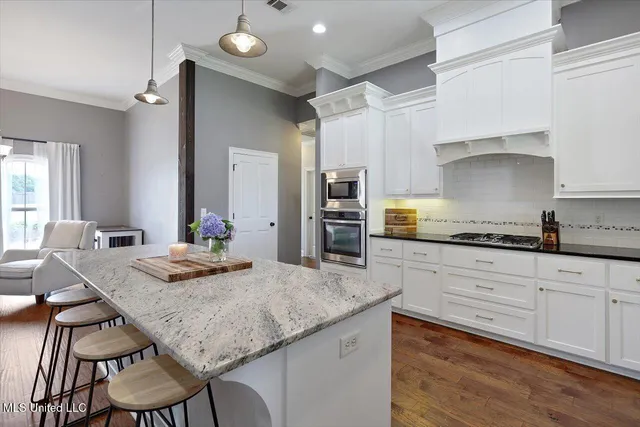 $399,900 | 153 Hampton Hills Boulevard, Canton, MS 39046