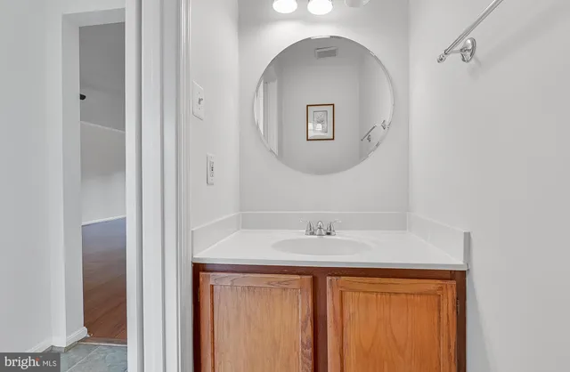 $2,750 | 7353 St Thomas Loop, Manassas, VA 20109