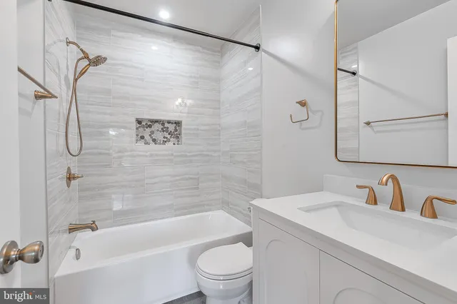 $2,750 | 7353 St Thomas Loop, Manassas, VA 20109