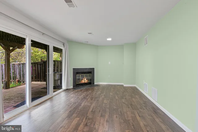 $2,750 | 7353 St Thomas Loop, Manassas, VA 20109