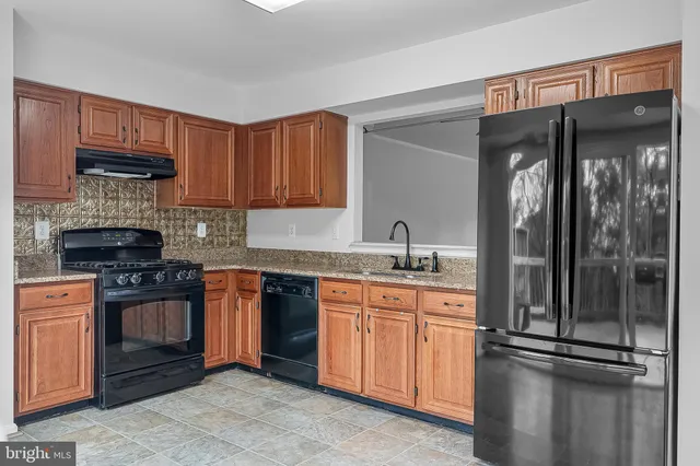 $2,750 | 7353 St Thomas Loop, Manassas, VA 20109