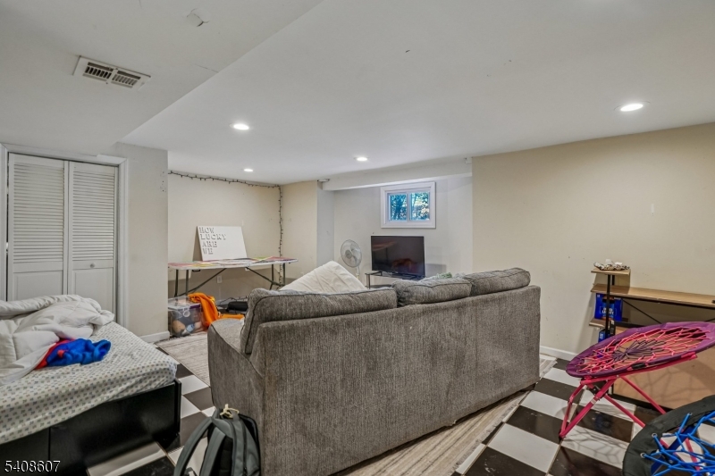 201 Murray Street Elizabeth, NJ 07202 - Photo 35 of 39