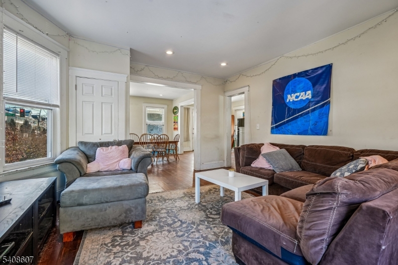 201 Murray Street Elizabeth, NJ 07202 - Photo 8 of 39