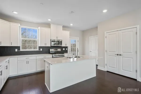 $4,200 | 1901 Swales Court, Monroe Township, NJ 08831