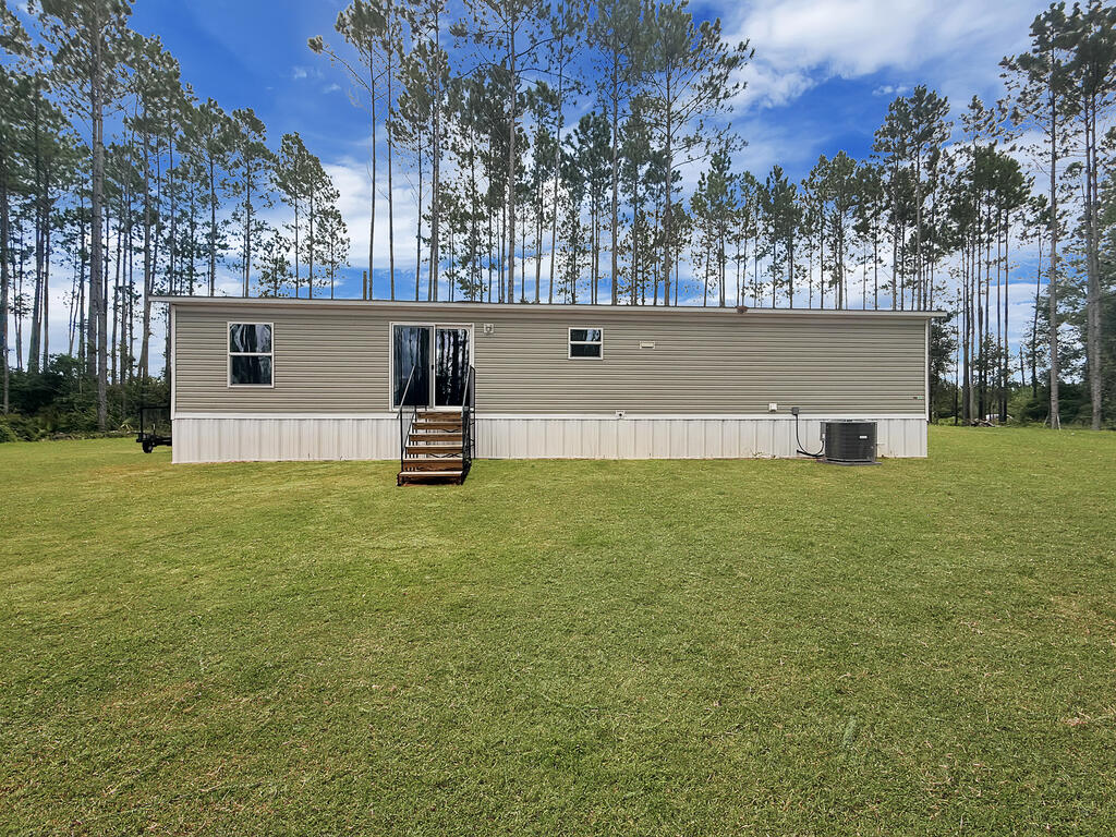 351 Douglas Landing Road Wewahitchka, FL 32465 - Photo 11 of 26 Gallery Image 11