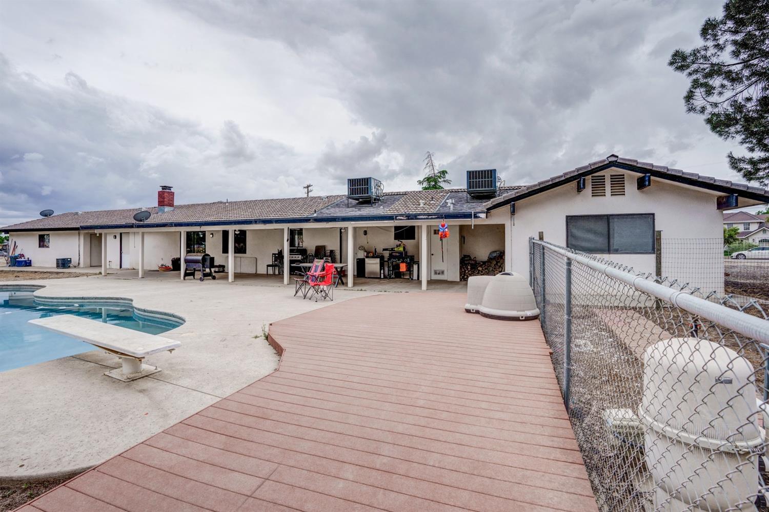 17157 Karen Road Madera, CA 93636 - Photo 3 of 68 Gallery Image 3