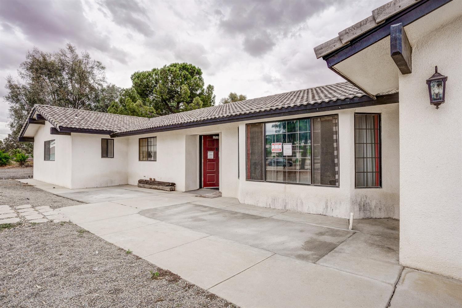 17157 Karen Road Madera, CA 93636 - Photo 8 of 68 Gallery Image 8