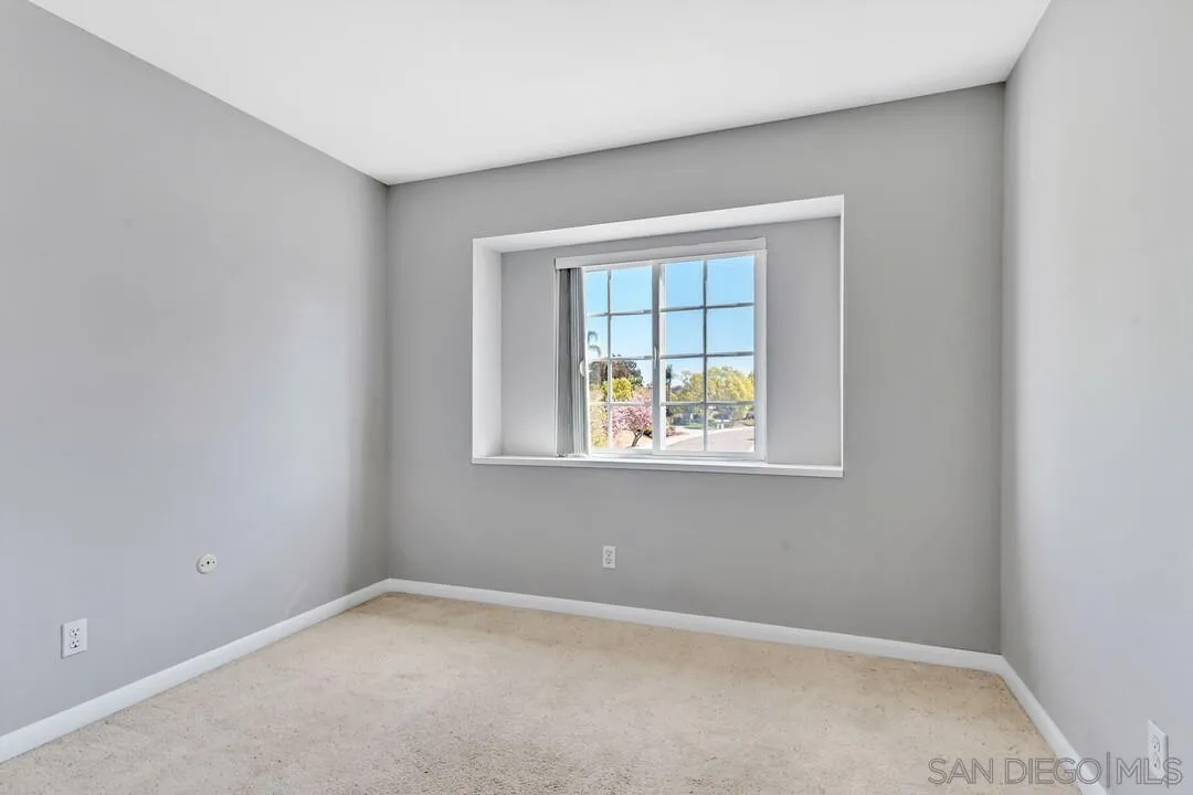 12232 Colony Drive Poway, CA 92064 - Photo 34 of 61 an empty room with a window