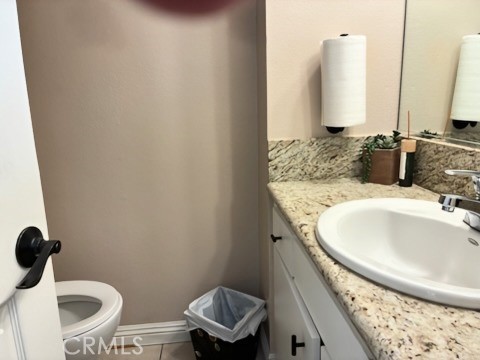 2249 Montrose Avenue, Unit 7 Montrose, CA 91020 - Photo 14 of 54 a bathroom with a sink and a mirror