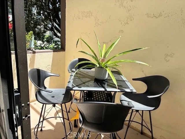 $879,000 | 2249 Montrose Avenue, Unit 7, Montrose, CA 91020