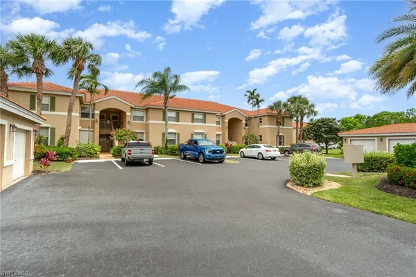$2,300 | 2408 Millcreek Lane, Unit 104, Naples, FL 34119
