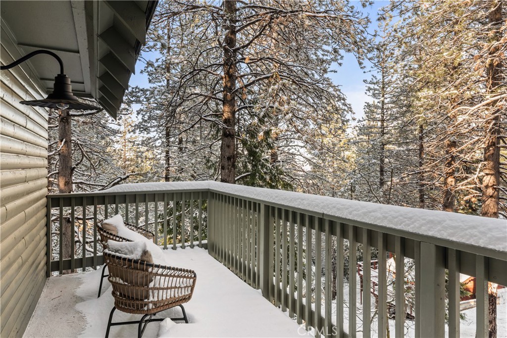 1149 Scenic Way Twin Peaks, CA 92391 - Photo 25 of 31 a view of a balcony with furniture