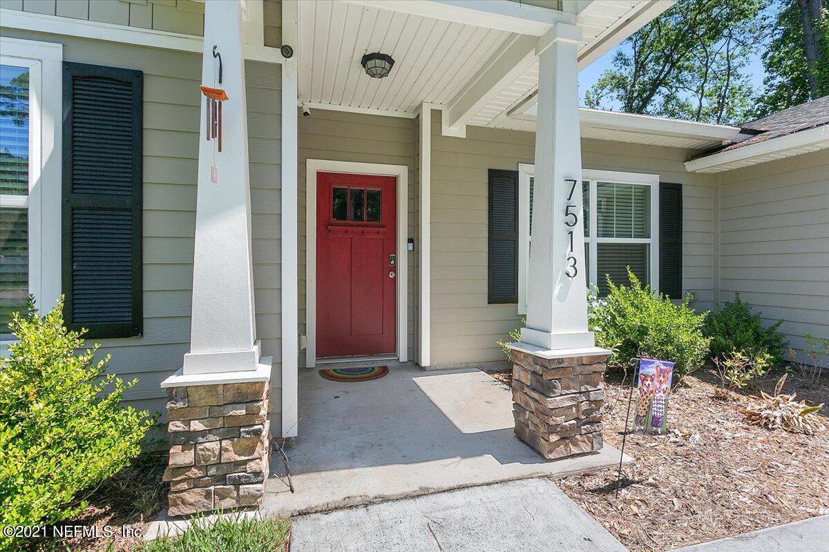 7513 Hilsdale Road Jacksonville, FL 32216 - Photo 2 of 18 02-Entry