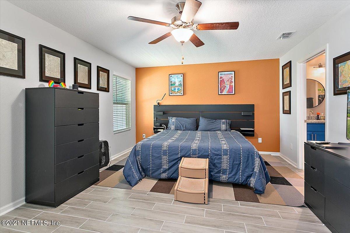 7513 Hilsdale Road Jacksonville, FL 32216 - Photo 10 of 18 10-Primary Bedroom