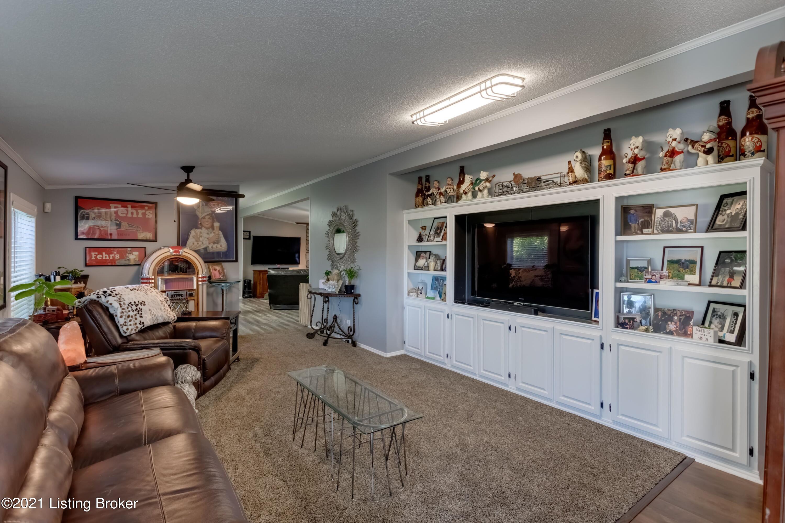 1105 Colonel Cox Road South, Unit S Coxs Creek, KY 40013 - Photo 12 of 49 entertainment center 2