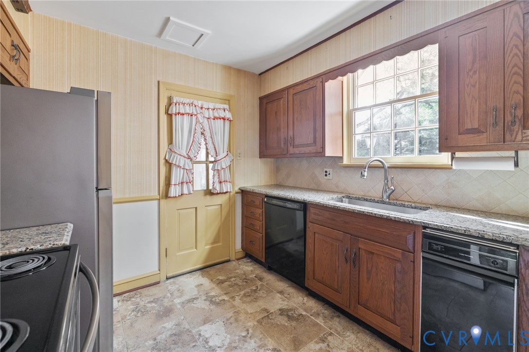 4817 Coleman Road Richmond, VA 23230 - Photo 14 of 47 Gallery Image 14