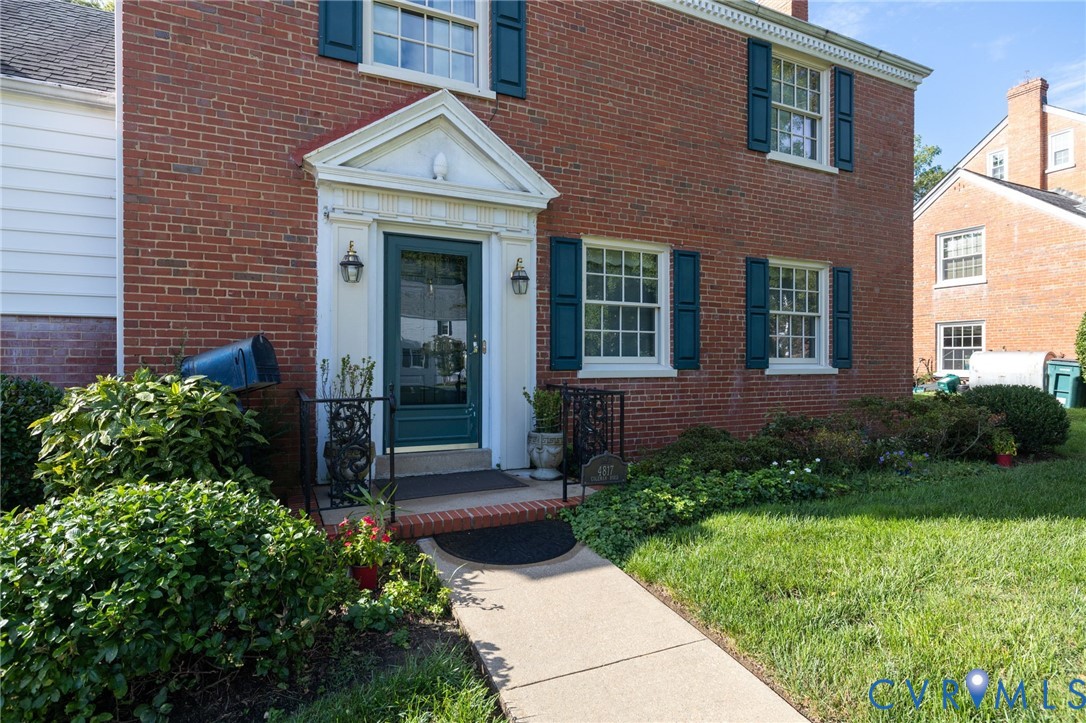 4817 Coleman Road Richmond, VA 23230 - Photo 4 of 47 Gallery Image 4