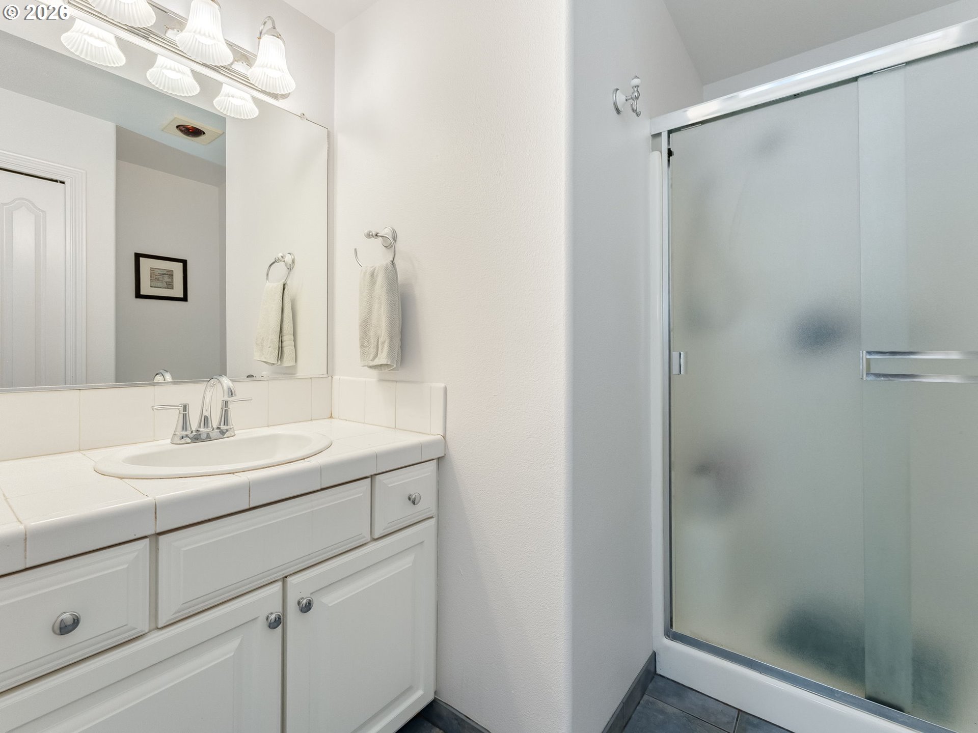 4906 Southwest 1st Avenue Portland, OR 97239 - Photo 19 of 27