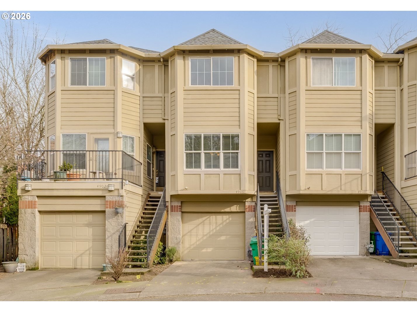 4906 Southwest 1st Avenue Portland, OR 97239 - Photo 2 of 27