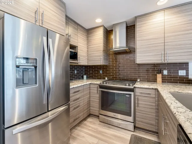 $445,900 | 4906 Southwest 1st Avenue, Portland, OR 97239