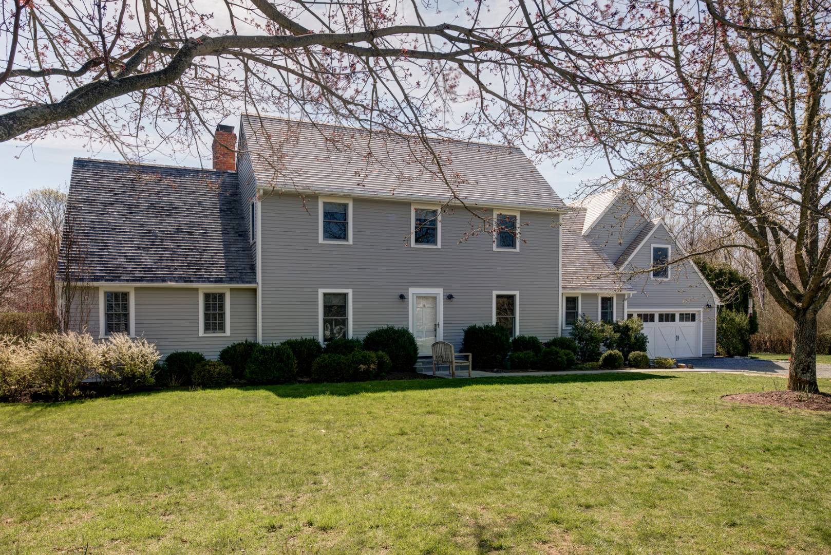 14 Aelfie's Way Bridgehampton, NY 11932 - Photo 2 of 13 a front view of house with yard