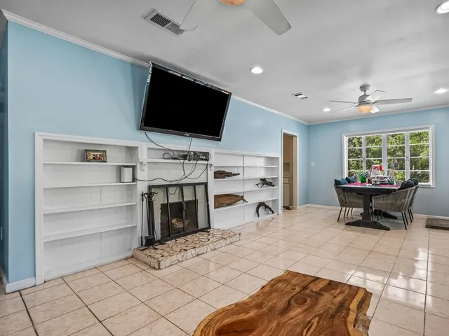 $359,000 | 23 Monticello Avenue, Panacea, FL 32346