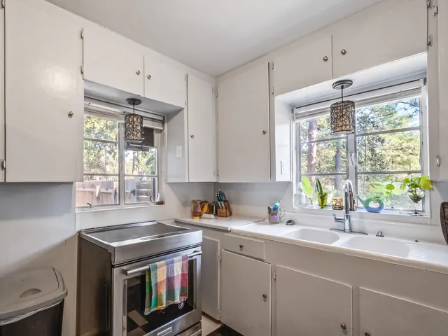 $359,000 | 23 Monticello Avenue, Panacea, FL 32346