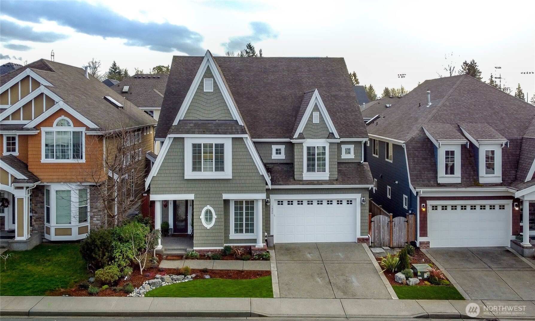 1829 Southeast 8th Place Renton, WA 98057 - Photo 1 of 40