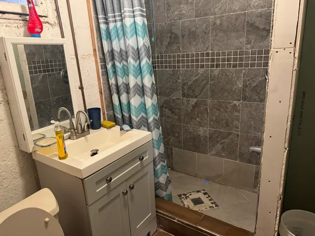 $189,900 | 504 5th Avenue, Aurora, IL 60505