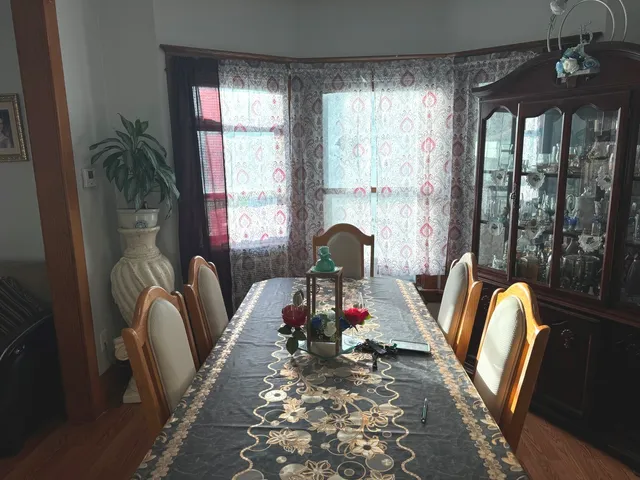 $189,900 | 504 5th Avenue, Aurora, IL 60505