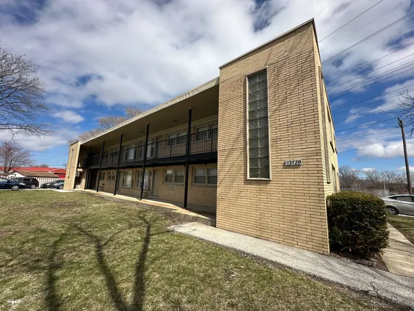 $950,000 | 13729 South Brainard Avenue, Chicago, IL 60633