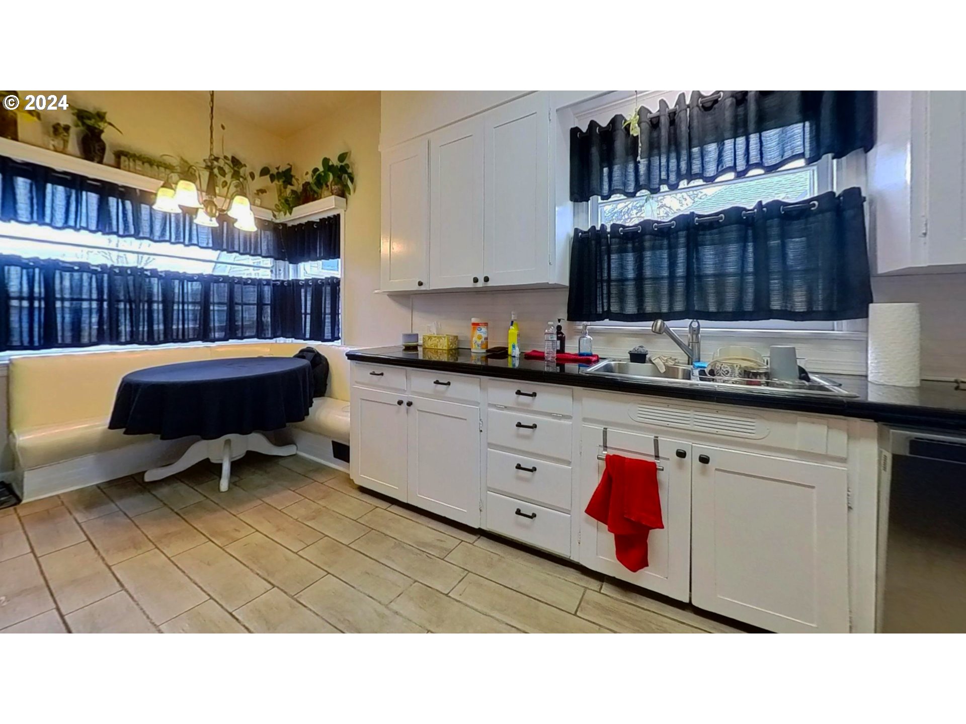 523 Southeast Rice Avenue Roseburg, OR 97470 - Photo 13 of 47