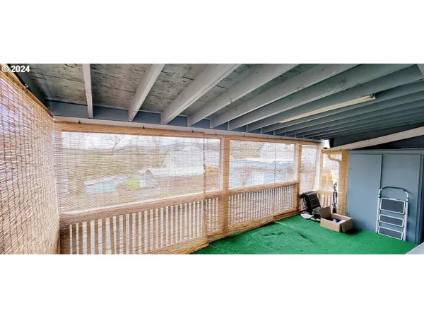 $360,000 | 523 Southeast Rice Avenue, Roseburg, OR 97470