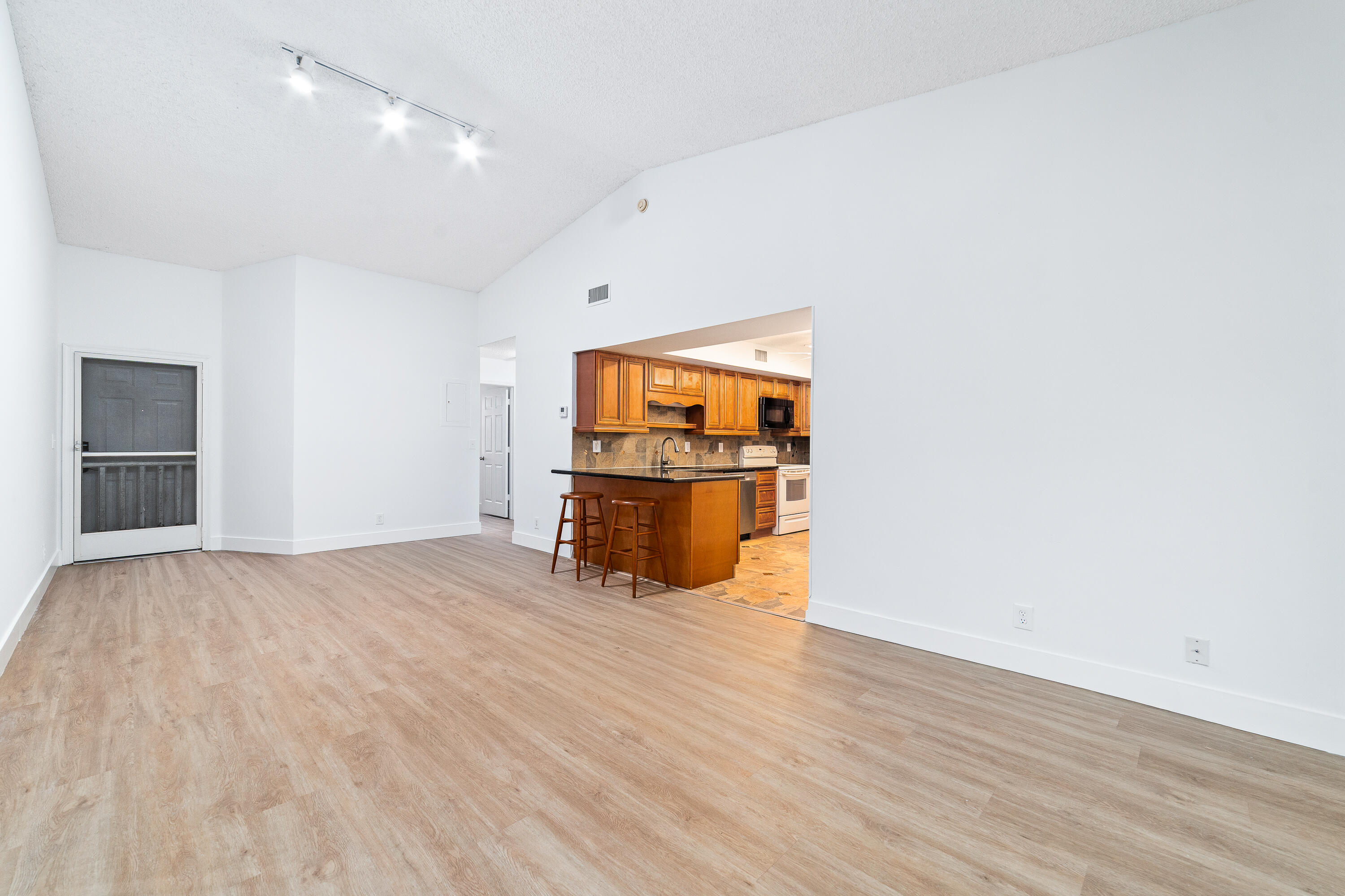 3151 Leewood Terrace, Unit L228 Boca Raton, FL 33431 - Photo 14 of 61 DSC02847