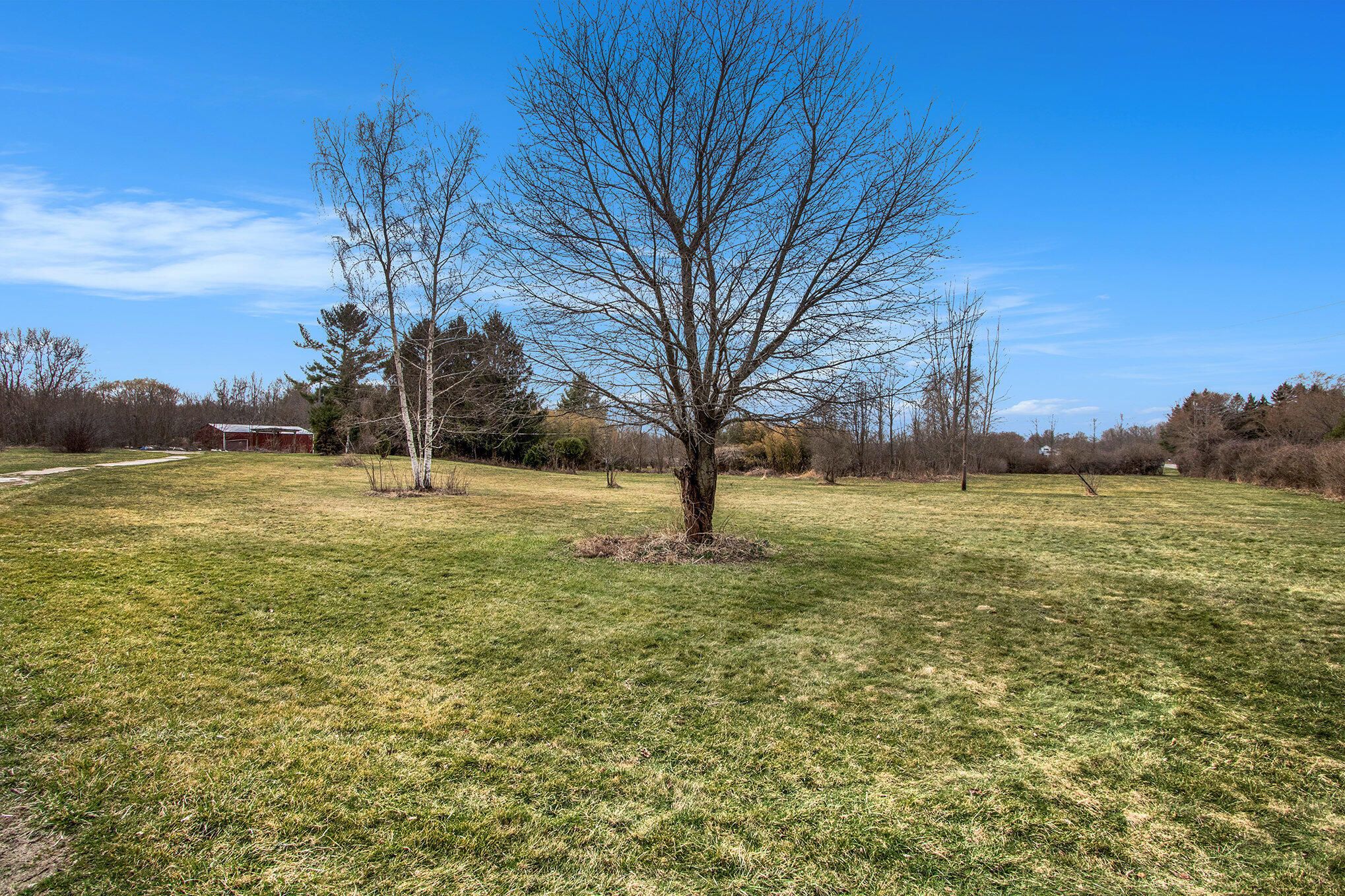 8710 Hagar Shore Road Watervliet, MI 49098 - Photo 4 of 13 003_img_1326_825