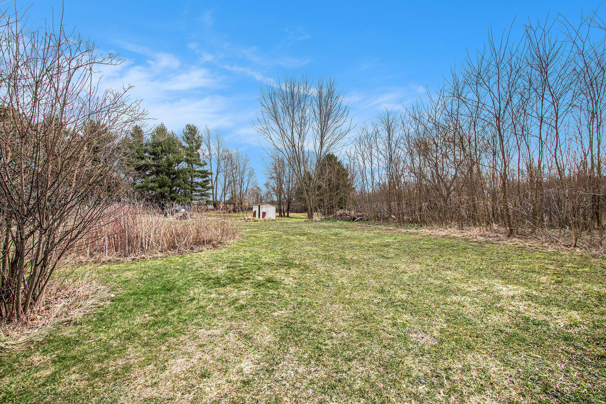 8710 Hagar Shore Road Watervliet, MI 49098 - Photo 9 of 13 007_img_1330_504