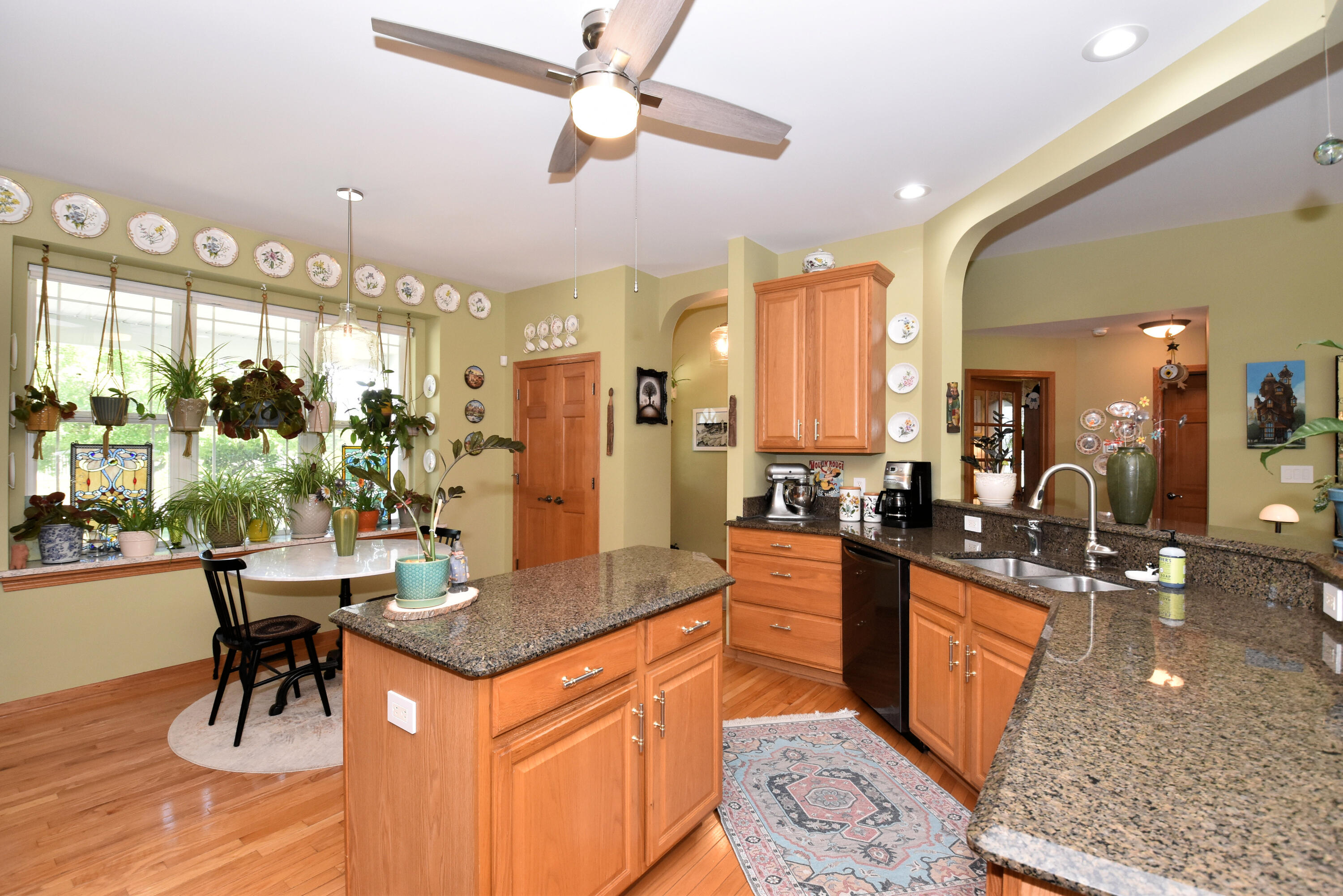 3326 Emmertsen Road Caledonia, WI 53406 - Photo 18 of 54 Granite countertops