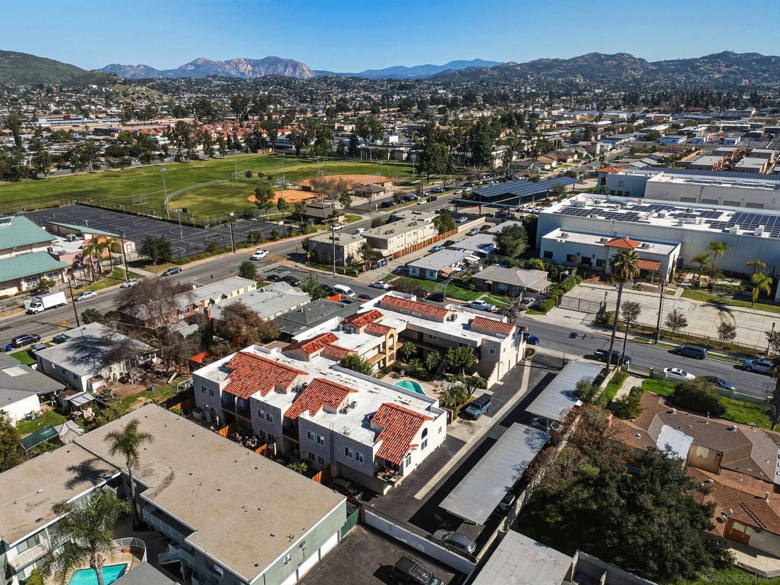 300 Roanoke Road, Unit 13 El Cajon, CA 92020 - Photo 26 of 28