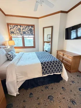 $325,000 | 101 Osthoff Avenue, Unit 387, Elkhart Lake, WI 53020