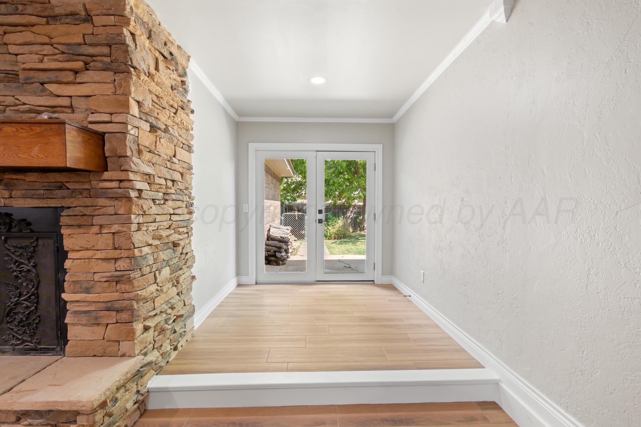 3513 Timber Drive Amarillo, TX 79121 - Photo 5 of 23 a view of an entryway