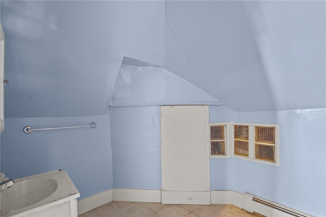 98 Andem Street Providence, RI 02908 - Photo 40 of 49