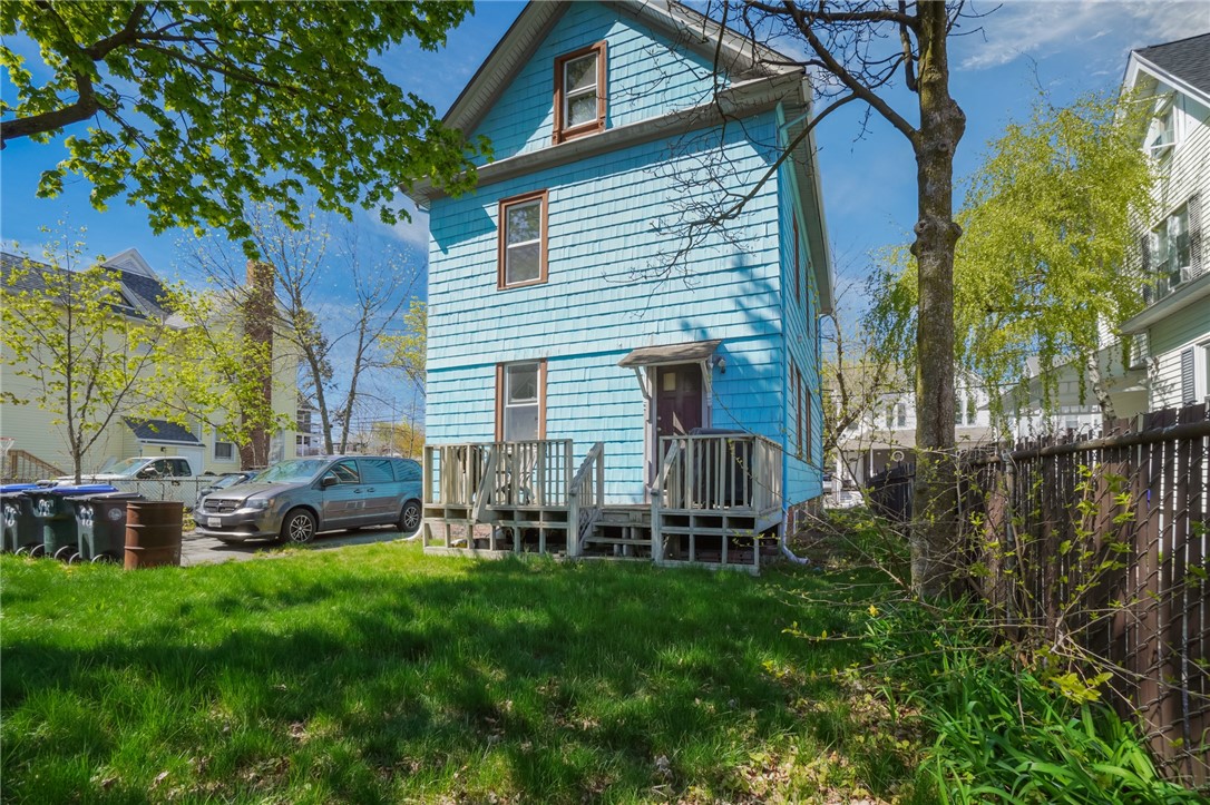 98 Andem Street Providence, RI 02908 - Photo 5 of 49