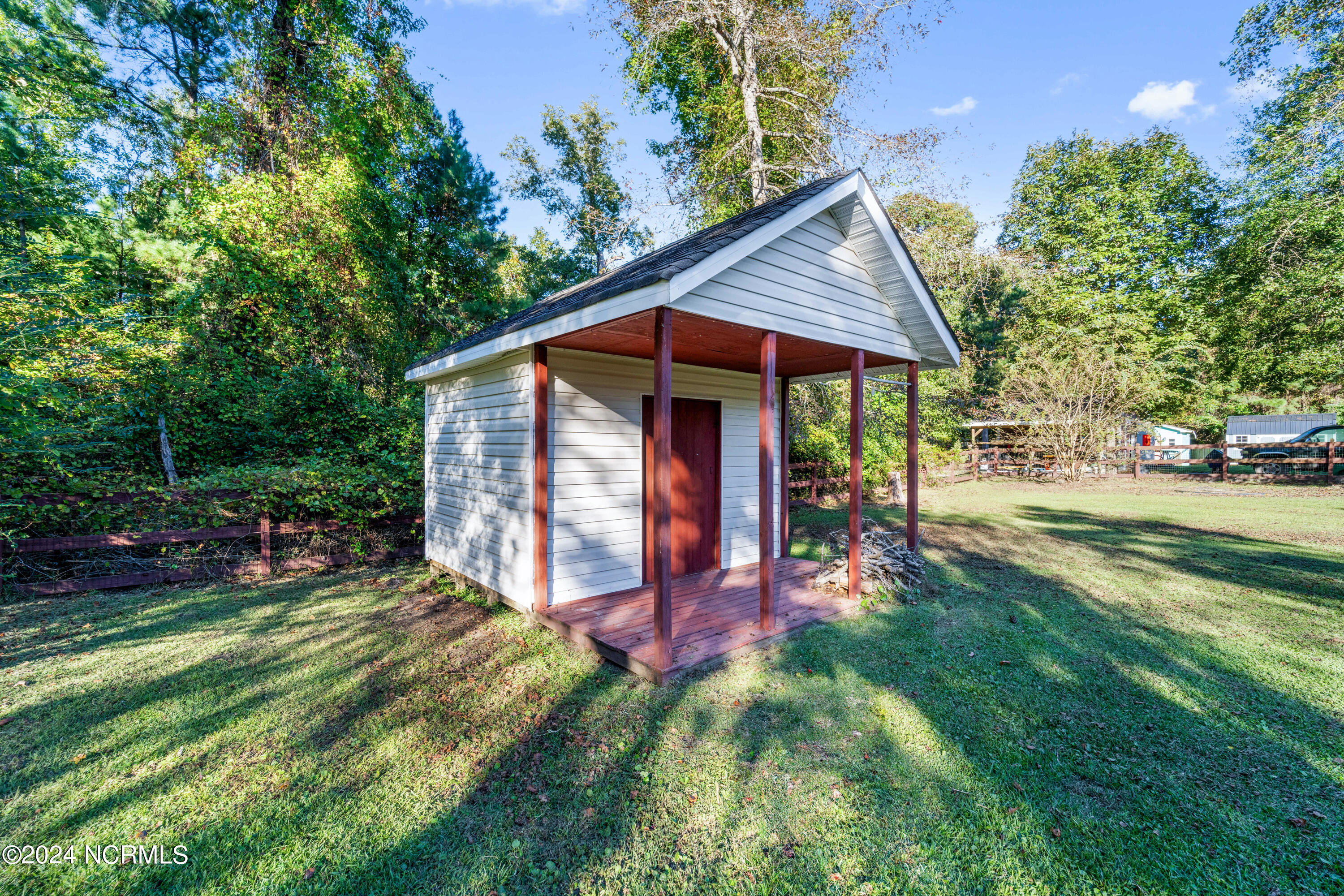 223 Riverbend Road Jacksonville, NC 28540 - Photo 19 of 25 Shed