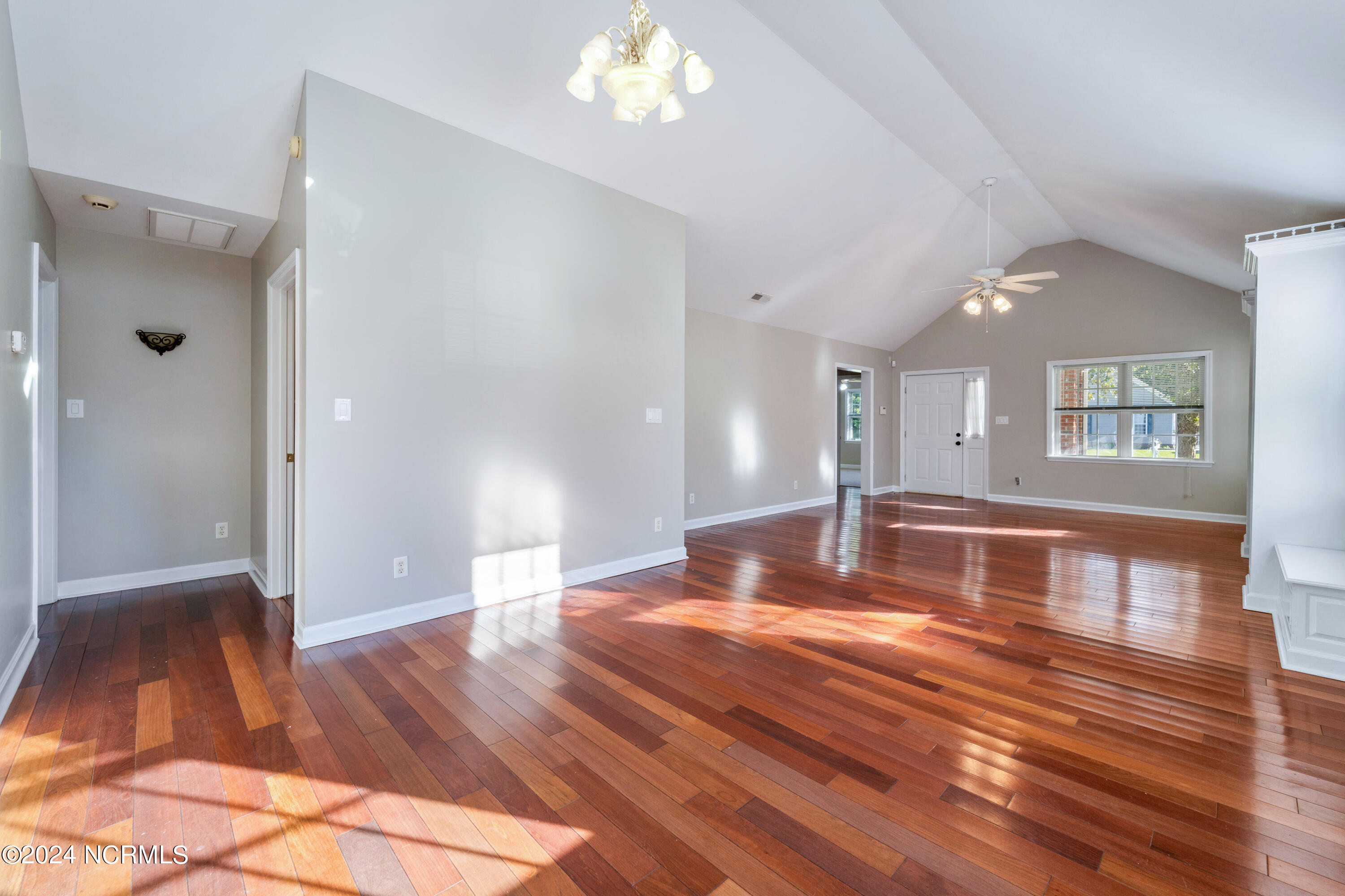 223 Riverbend Road Jacksonville, NC 28540 - Photo 7 of 25 Living Room