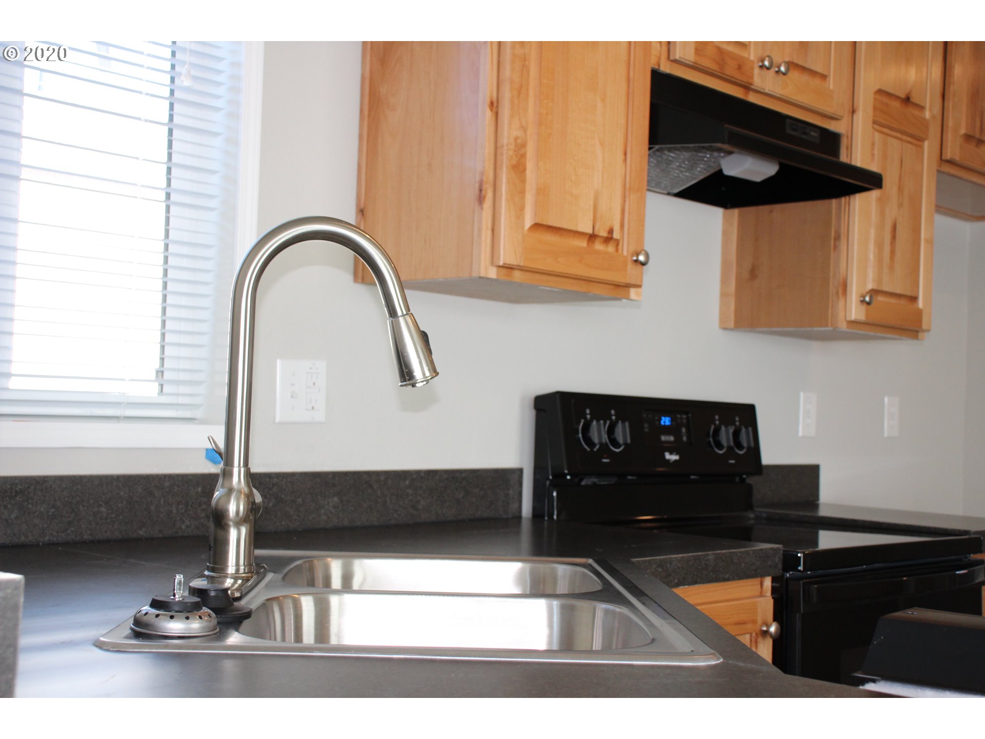 515 Southeast Sheridan Road, Unit 4 Sheridan, OR 97378 - Photo 8 of 10 Gallery Image 8