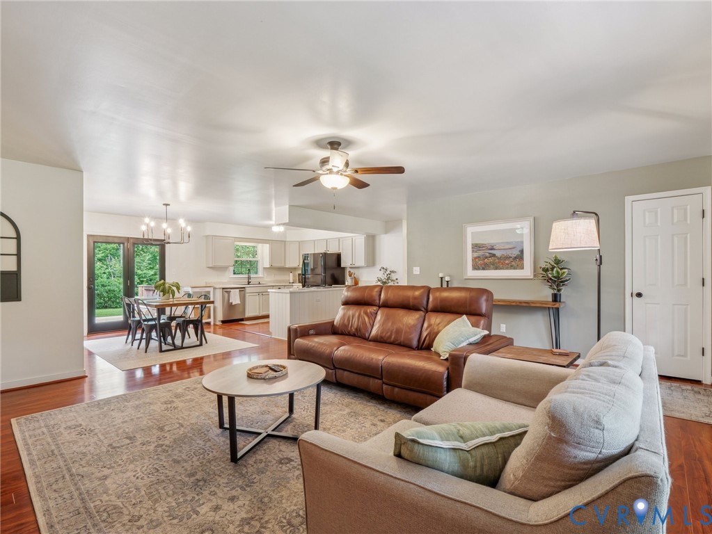 2568 Crewsville Road Bumpass, VA 23024 - Photo 8 of 30 a living room with furniture and a large window